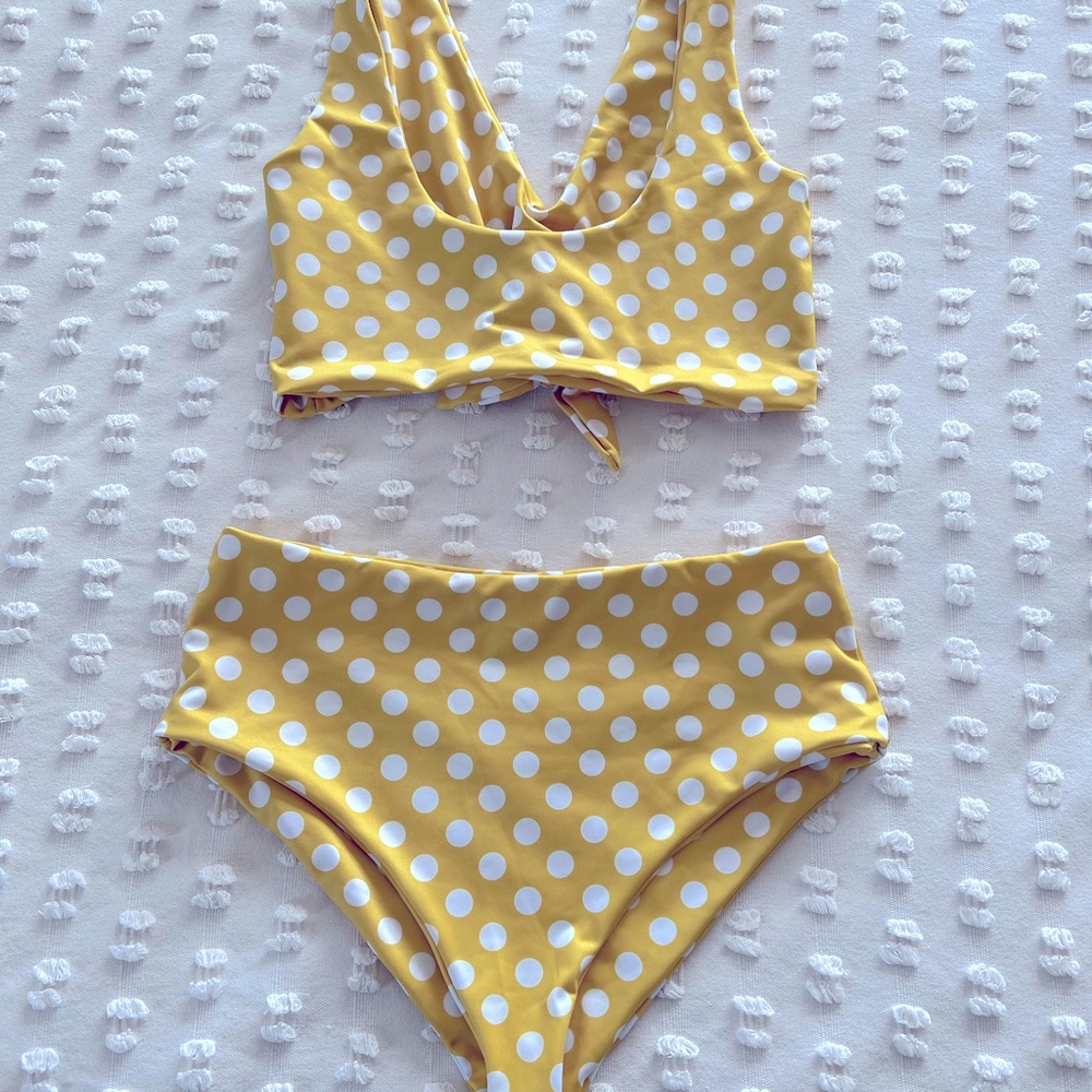 Jillian Harris/Imagine Perry retro style high-waist bikini - Picture 4 of 6